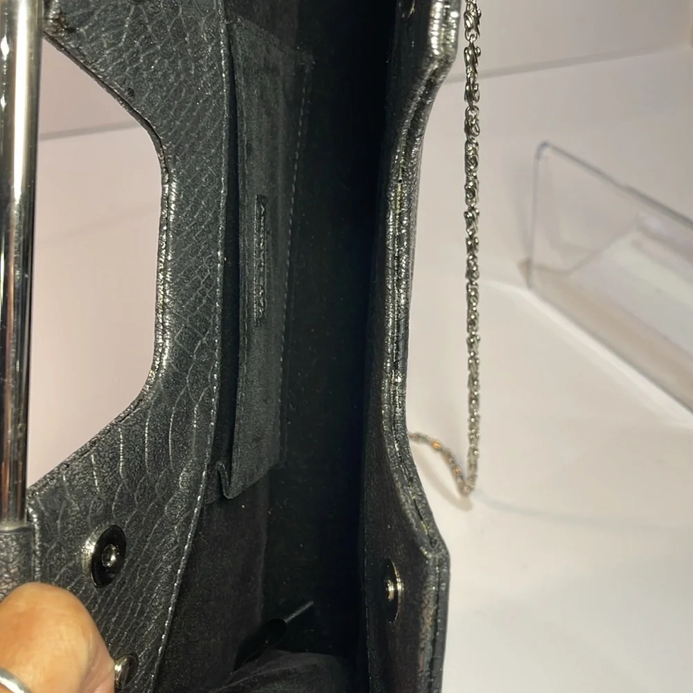 Kate Landry Reptile Print Crossbody Clutch W/ Detachable Chain. Snap Closure EUC - Picture 5 of 8